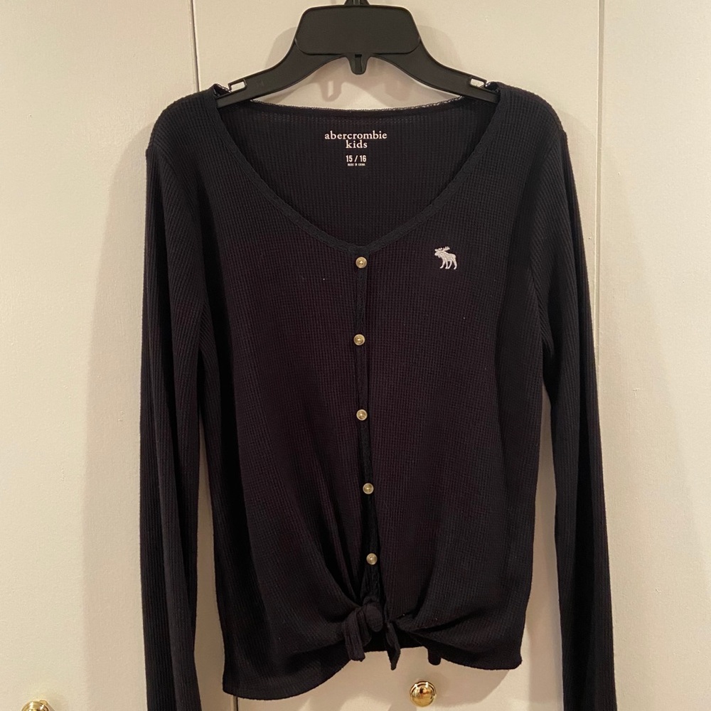 Abercrombie and Fitch kids/women’s shirt